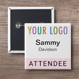 Chapa Cuadrada Insignia de nombre de asistente rosa con el logoti