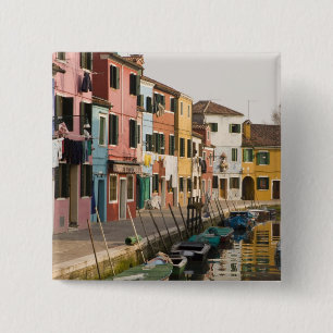Chapa Cuadrada Italia, Burano. Casas coloridas alineadas