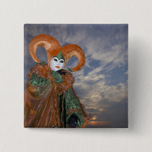 Chapa Cuadrada Italia, Venecia. Mujer vestida con traje para