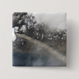 Chapa Cuadrada La ceniza y el vapor continúan billowing