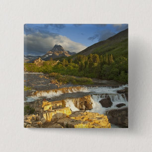 Chapa Cuadrada La luz de la mañana saluda a Swiftcurrent Falls en