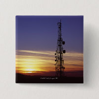 Las telecomunicaciones mast en la puesta del sol