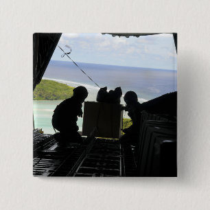 Chapa Cuadrada Los aviadores eliminan una plataforma de