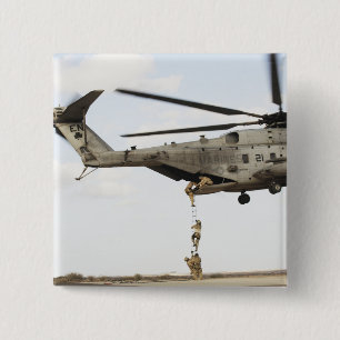 Chapa Cuadrada Los pararescuemen de la fuerza aérea conducen un