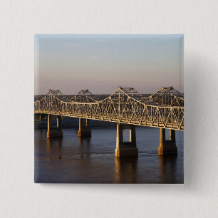 Chapa Cuadrada Los puentes Natchez-Vidalia que abarcan la