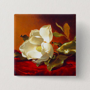 Chapa Cuadrada Magnolia sobre terciopelo rojo Martin Johnson Head