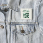 Chapa Cuadrada Martinis y Matrimonio Compran Una Bebida A La Novi<br><div class="desc">Este diseño presenta textos en negrita de moda con cócteles a mano y un tema martiní verde.</div>