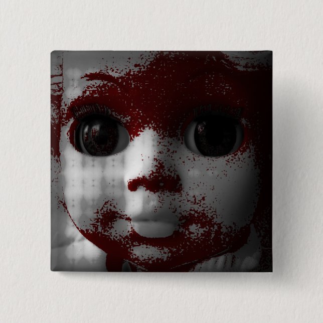 Chapa Cuadrada Muñeca muerta viva macabra (Anverso)