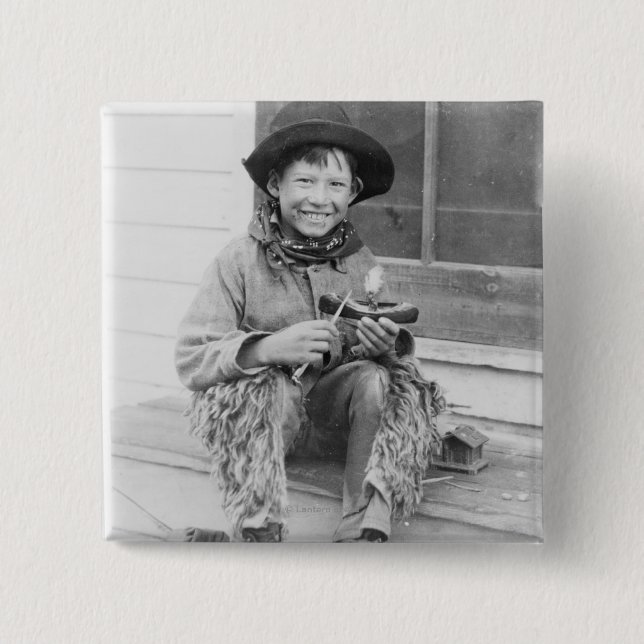 Chapa Cuadrada Niño vestido de vaquero con juguetes (Anverso)