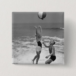 Chapa Cuadrada Pares que juegan con un Beachball