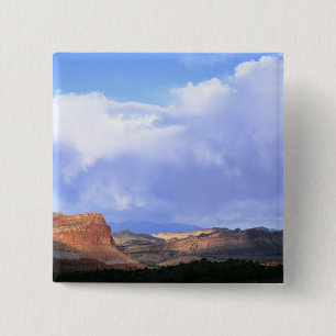 Chapa Cuadrada Parque Nacional Capitol Reef, Utah. EE.UU. Cumulus