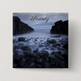 Chapa Cuadrada Rocas y guijarros a lo largo de la costa oceánica