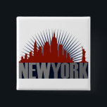 Chapa Cuadrada Skyline de Nueva York<br><div class="desc">El diseño del Skyline de la ciudad de Nueva York presenta una representación gráfica del perfil de Manhattan y de la Estatua de la Libertad en un color rojo audaz. Debajo del horizonte y de la Dama de la Libertad, las palabras de Nueva York están en negrita en dos tonos...</div>