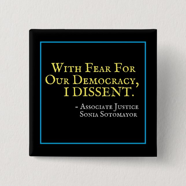 Chapa Cuadrada Temor Por Nuestra Democracia, DIGO Plaza (Anverso)
