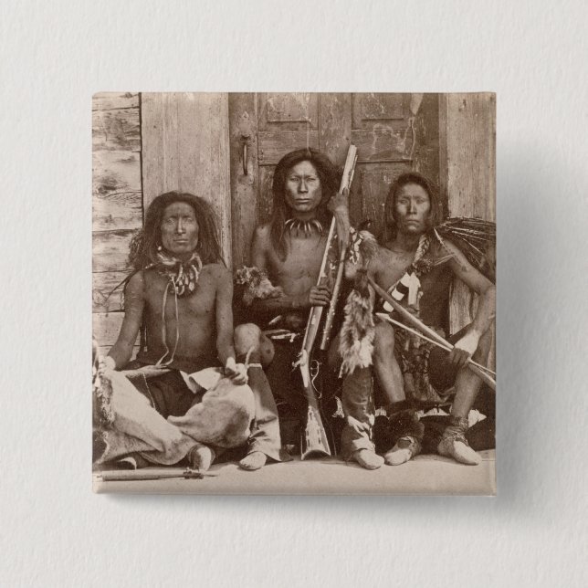 Chapa Cuadrada Tres indio Braves, fotografiado por el inglés real (Anverso)