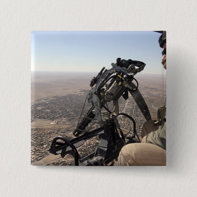 Chapa Cuadrada Un jefe de tripulación busca actividad sospechosa (Anverso)