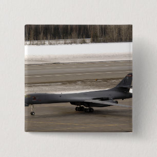 Chapa Cuadrada Un lancero de B-1B realiza un dudoso