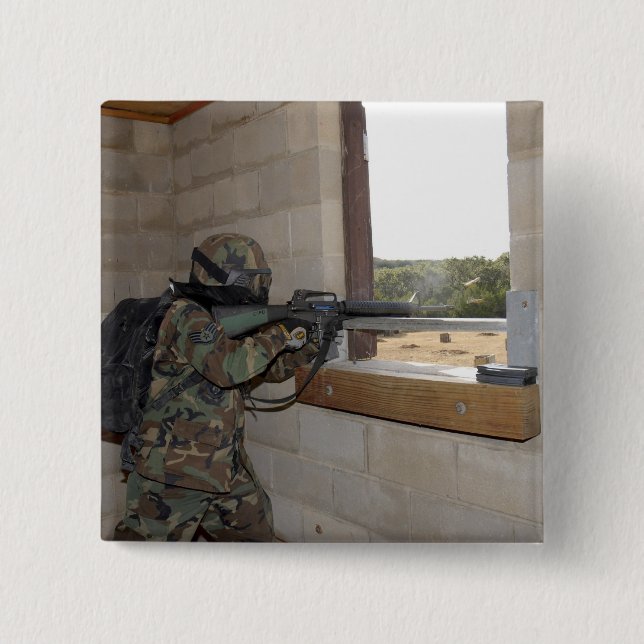 Chapa Cuadrada Un soldado actúa como fuerza de oposición (Anverso)