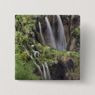 Chapa Cuadrada Veliki Slap (Catarata) Parque Nacional de los Lago