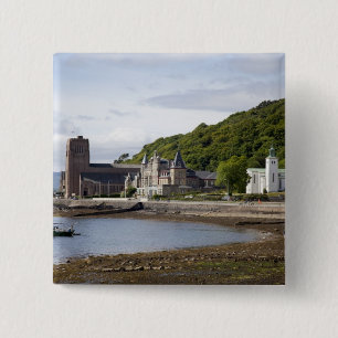Chapa Cuadrada Vista costera con edificios históricos, Oban,