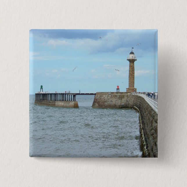 Chapa Cuadrada Whitby en North Yorkshire, Inglaterra. (Anverso)