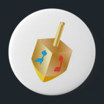Chapa Redonda De 10 Cm Button Hanukkah Festival Gold Wood Dreidel Hebrew<br><div class="desc">Festival de las Luces de Hanukkah. Dreidel tenía una pequeña hilera de cuatro lados con una letra hebrea a cada lado, usada por los judíos. Dorado Giro arriba fondo blanco aislado, símbolo de la Festividad Judía Hanukkah - BUTTON. Hanukkah Festividad judía Diseño de moda, luces multicolores ilustracion festivo judío para...</div>