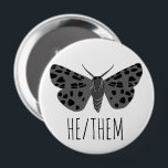 Chapa Redonda De 10 Cm ÉL/ELLOS Pronouns Insectos de polilla dibujados a<br><div class="desc">Decora tu ropa con este botón de arte genial. Puede personalizar y agregar texto también. Revisa mi tienda por muchos más colores y patrones! Hazme saber si también te gustaría algo personalizado.</div>