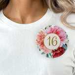 Chapa Redonda De 10 Cm Elegante Borgoña Rosa Floral Peonies Dulce 16<br><div class="desc">Elegante botón de personalizado burdeos,  rosado y peach peonies Sweet 16 cumpleaños fiesta de cumpleaños. Personalizado con la edad del invitado de honor. Comuníquese conmigo para obtener ayuda con sus personalizaciones o para solicitar productos adicionales de correspondencias o coordinación de Zazzle para su evento.</div>