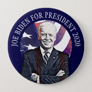 Chapa Redonda De 10 Cm Joe Biden en la manifestación por las elecciones p