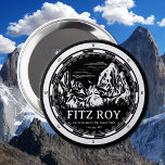 Chapa Redonda De 10 Cm Monte Fitz Roy - Cerro Chaltén Sudamérica<br><div class="desc">Presentamos nuestro botón de redondeo negro con un diseño blanco llamativo del Monte Fitz Roy enmarcado en un motivo de brújula. Este botón es el accesorio perfecto para los amantes de la aventura y de la naturaleza. El intrincado ilustracion del Monte Fitz Roy, encerrado en el marco de la brújula,...</div>