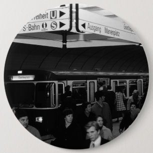 Chapa Redonda De 15 Cm Alemania Vintage Múnich Estación Marienplatz 70s