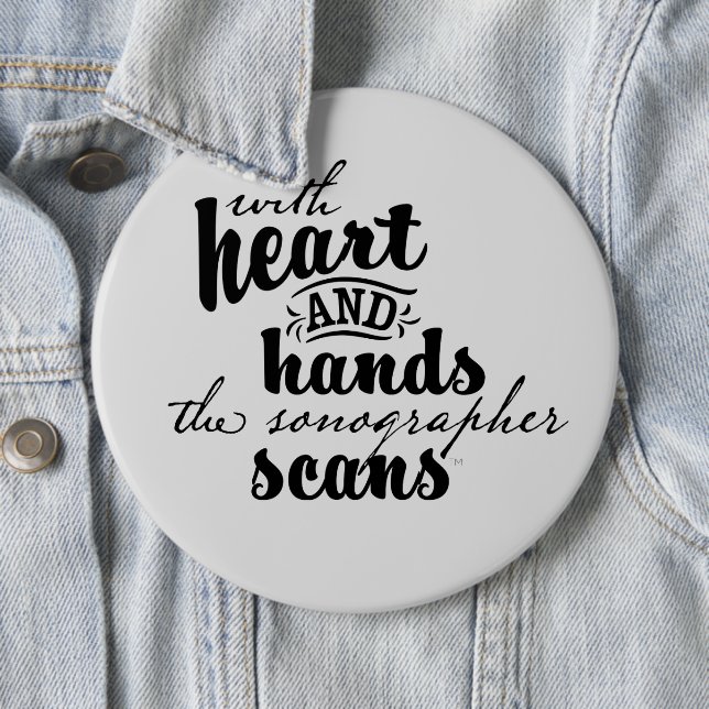 Chapa Redonda De 15 Cm With Heart and Hands the Sonographer Scans (In situ)