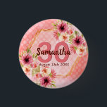 Chapa Redonda De 2,5 Cm 30 años fiesta coral oro dahlia flores<br><div class="desc">Un botón de moda para un fiesta de 30 años. Con un marco geométrico en forma de hexágono de oro falso. Decorada con flores de dalia acuáticas de color rosa, crema y coral. Coral vivo con puntos de polka como fondo. Plantillas para un nombre, edad 30 y fecha. Fecha de...</div>