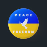 Chapa Redonda De 2,5 Cm Botones de DovePeace Support Ukraine - Libertad<br><div class="desc">Apoya a los botones de Ucrania - Paloma de paz - Libertad - Solidaridad - Bandera ucraniana - Fuerte juntos - Paz - ¡Victoria de la libertad! Hagamos del mundo un lugar mejor - ¡todos juntos! Un mundo mejor comienza - depende - ¡los necesita también! Puede transferir a más de...</div>
