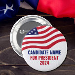 Chapa Redonda De 2,5 Cm Campaña electoral 2024 de personalizado<br><div class="desc">Botones de candidatos de campaña política personalizables con la bandera estadounidense encima de tu texto en rojo,  blanco y azul. Añada su elección para presidente u otro cargo político en las elecciones de 2024. Texto personalizado negrita.</div>