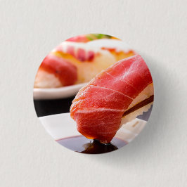 Chapa Redonda De 2,5 Cm Dipped in Flavor – Sushi Badge by SUSHIMI
