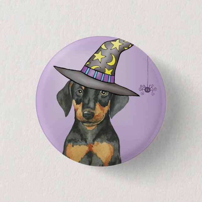 Chapa Redonda De 2,5 Cm Doberman Witch (Anverso)