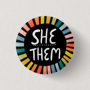 Chapa Redonda De 2,5 Cm ELLA / ELLOS Pronouns Orgullo con manto de arcoiri