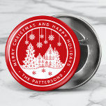Chapa Redonda De 2,5 Cm Feliz Navidad Felices Fiestas Invierno Personaliza<br><div class="desc">Los Botones de nombre personalizado de invierno de Feliz Navidad Felices Fiestas incluye el texto "Feliz Navidad y Felices Fiestas" en escritura blanca moderna con un fondo rojo y personalizado con tu nombre rodeando una casa con árboles de Navidad y copos de nieve. Perfecto para Navidades de fiesta y regalos...</div>