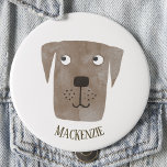 Chapa Redonda De 2,5 Cm Funny Chocolate Labrador Recuperador Perro Nombre<br><div class="desc">Una linda pintura de acuarela de perro Labrador de chocolate para hacerte sonreír. Personalizar cambiando o eliminando el nombre.</div>