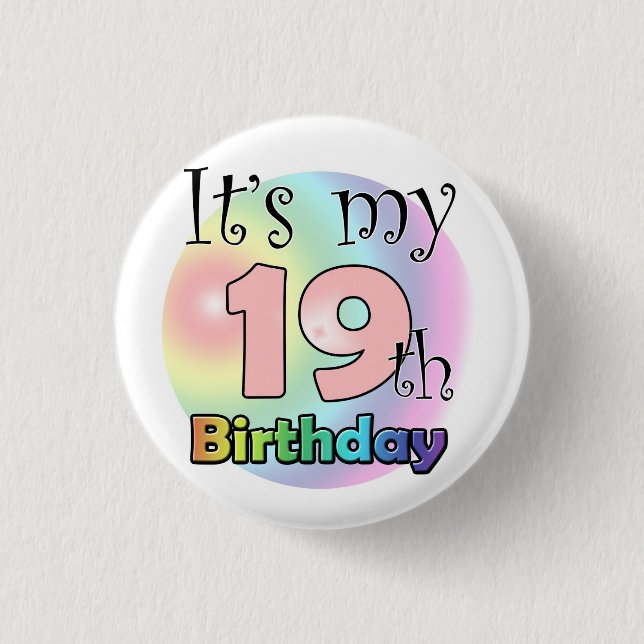 Chapa Redonda De 2,5 Cm It's my 19th Birthday (roze) (Anverso)