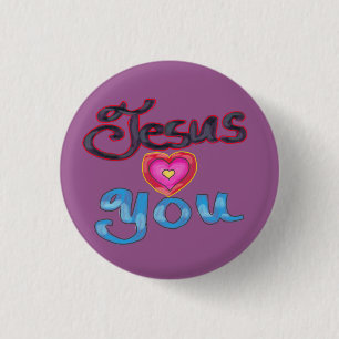 Chapa Redonda De 2,5 Cm "Jesús te ama" con el corazón rosado en morado