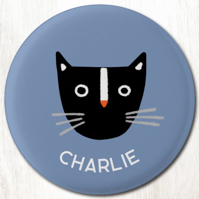 Chapa Redonda De 2,5 Cm Nombre personalizado de gato blanco negro (Fun black and white tuxedo cat personalized name button)