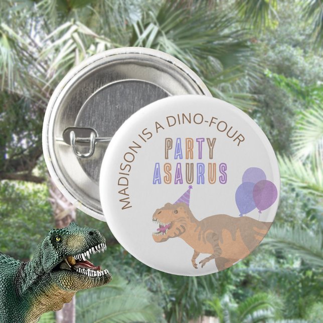 Chapa Redonda De 2,5 Cm T-Rex Tan Fiesta Asaurus Cute Dinosaurio Cumpleaño (Dinosaur pin back buttons make cute birthday party favors for your guests)
