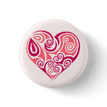 Tatuaje tribal rosa símbolo del corazón jovencita 