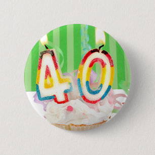 Chapa Redonda De 5 Cm 40.a magdalena del cumpleaños con las velas