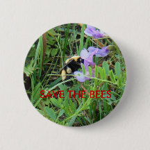 Abeja F2 en Wildflowers púrpuras