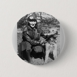 Chapa Redonda De 5 Cm Airedale y Aviatrix, los años 20 tempranos