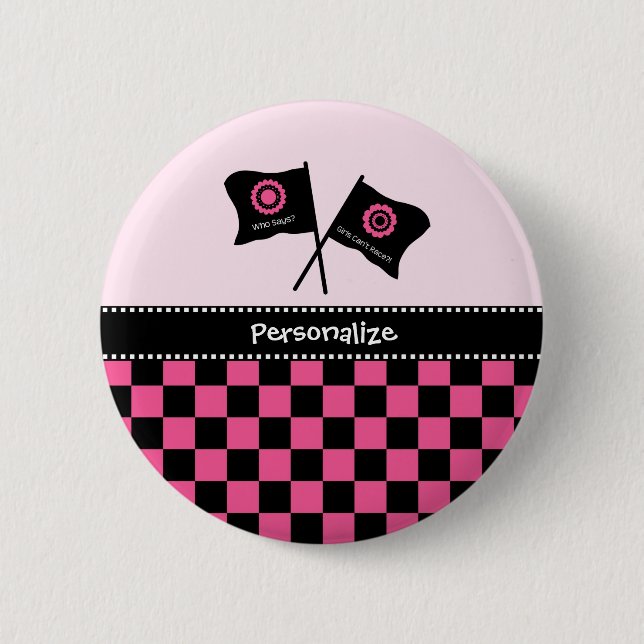 Chapa Redonda De 5 Cm Banderas y nombres de Carreras de cheques rosados  (Anverso)