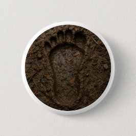 Chapa Redonda De 5 Cm Bigfoot Footprint in Mud